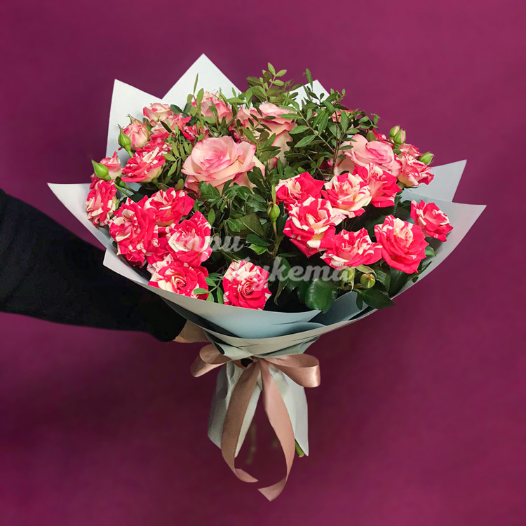 Розовые розы в крафте (доп. фото)